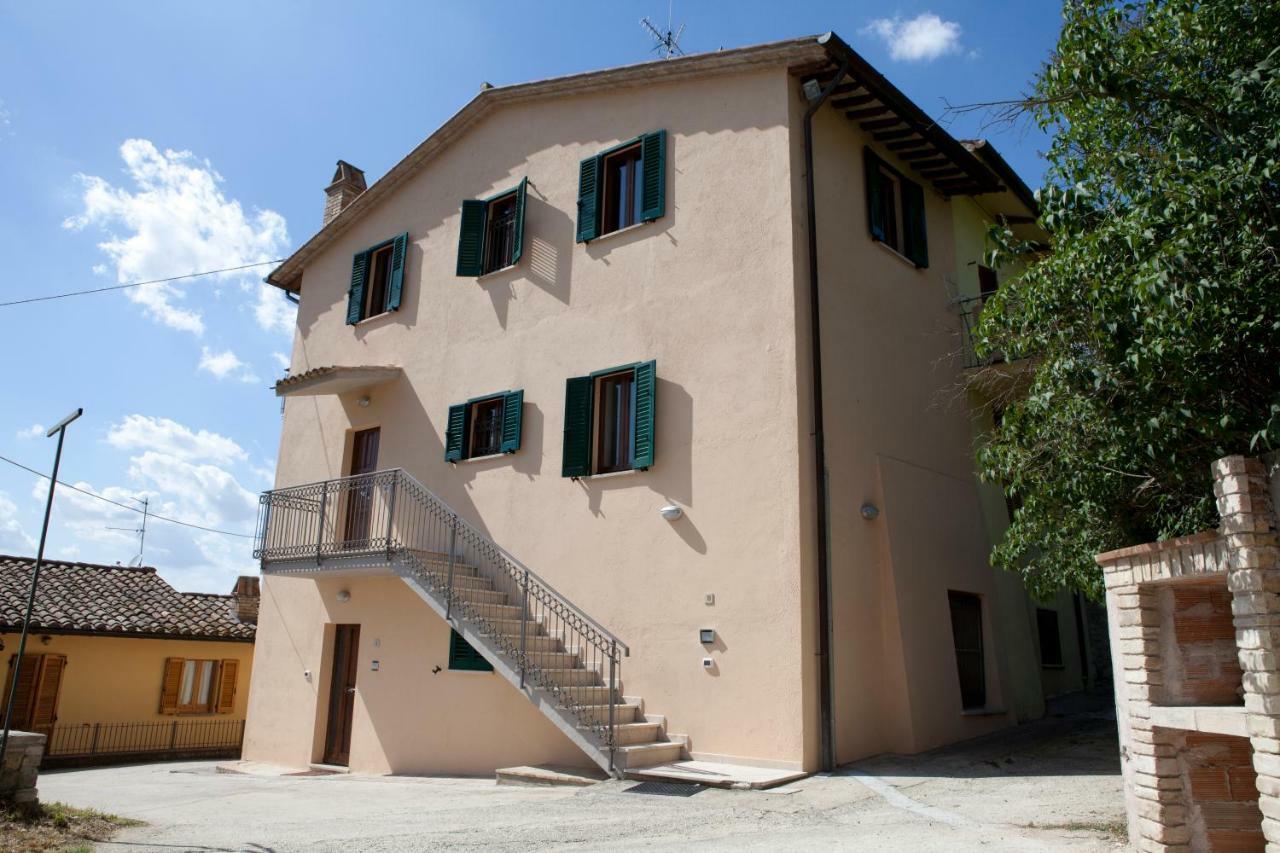 Lavanda E Rosmarino Home Assisi Luaran gambar
